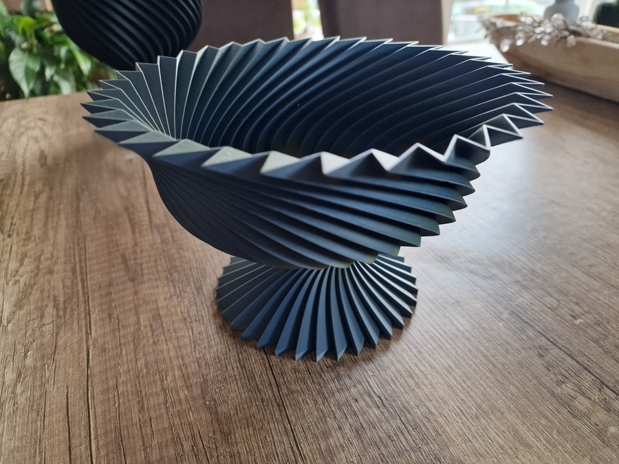 Bol design dentelé — Décoration moderne